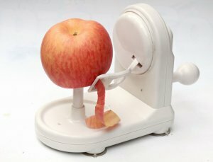 Tiện lợi máy gọt vỏ táo