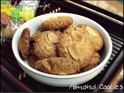 banh-almond-cookies