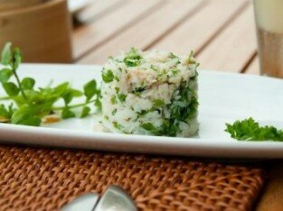 Vị cua tươi ngon của món Dressed crab tại nhà hàng Deck