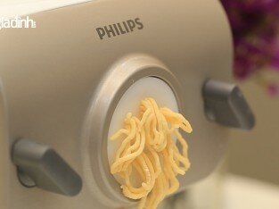 Làm mì tươi tại nhà với Máy làm mì Philips