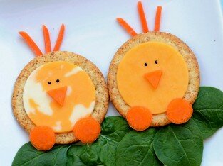 Ngộ nghĩnh gà con từ sandwich