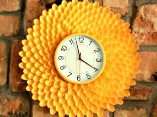 Tự làm đồng hồ tuyệt đẹp từ muỗng nhựa