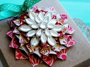 Làm bông tuyết bằng giấy cực xinh trong 10 phút