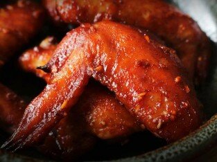 Cánh gà nướng cay Hàn Quốc