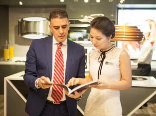 Dudoff London khai trương showroom đầu tiên tại TP.HCM