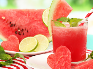 5 thực phẩm cần bổ sung ngay sau 1 ngày phơi nắng