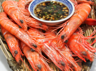 Cách luộc tôm ngon và chọn tôm tươi