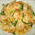 Mỳ xào tôm thịt