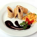 Gà cuộn chocolate chiên