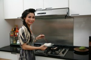 nghe_si_uyen_thao_vao_bep nghệ sĩ Uyên Thảo vào bếp