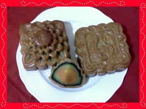 BÁNH TRUNG THU NGŨ SẮC BÁNH TRUNG THU NGŨ SẮC