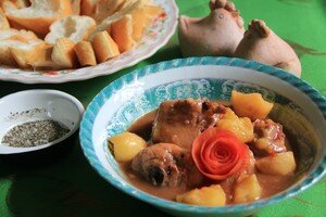 Gà sốt vang Gà sốt vang - công thức đơn giản