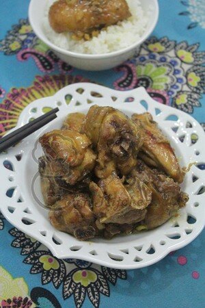 Gà kho ngũ vị