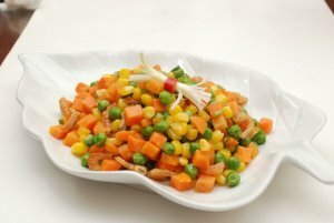 Rau củ xào tôm khô Rau củ xào tôm khô