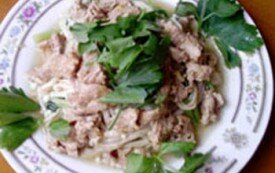 Bò xào nấm kim châm