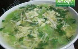 Canh mướp, trứng gà, giá đỗ