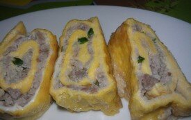 Trứng hấp cuộn thịt