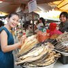 Cùng kiều nữ Ngọc Lan đi chợ và trổ tài nội trợ