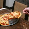 Bánh pizza: Dinh dưỡng cân bằng, niềm vui nhân đôi