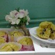 mùi bơ thơm phức quyện với hương cam nhẹ làm vị bánh rất thanh