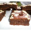 BROWNIE SOCOLAT HẠNH NHÂN