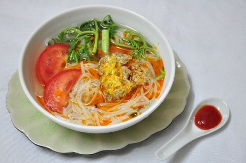 canh-banh-da-cua