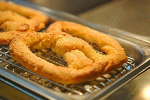 Auntie-Anne’s-5