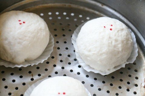 Bánh bao nhân trứng muối