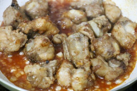 Sườn xào chua ngọt