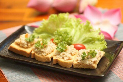 Bánh mì sốt nấm 