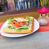 Thưởng thức bánh mì theo phong cách mới tại AA