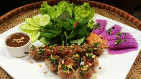 Nem nướng bánh hỏi 