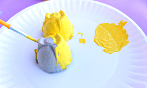 EGG-CARTON-BEE-CRAFT-FOR-KIDS-TO-MAKE