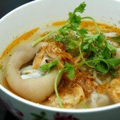 Bánh canh giò heo
