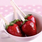 Kẹo dâu tây caramel