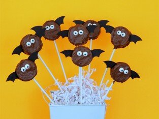 Vui mắt với tạo hình Oreo hình dơi cho tiệc Halloween