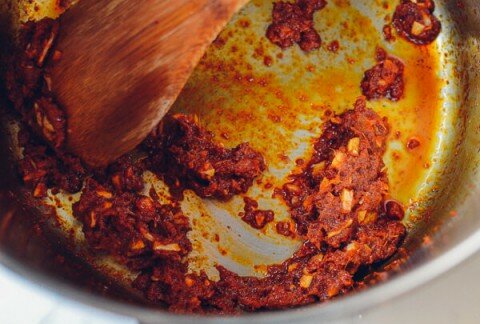 cà-ri bún gạo nóng hổi