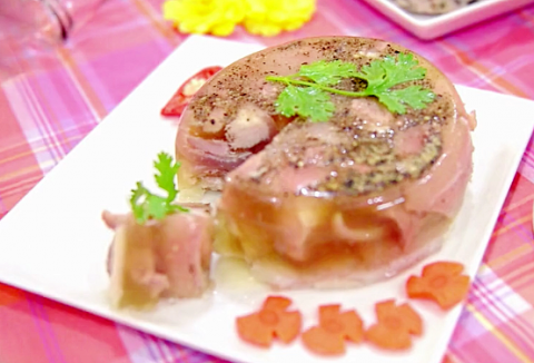 thit chan gio kho dong