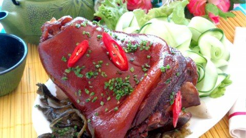 chan gio ham ngu vi