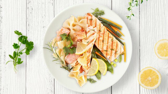 2 món ngon từ cá hồi cho tiệc đầu năm