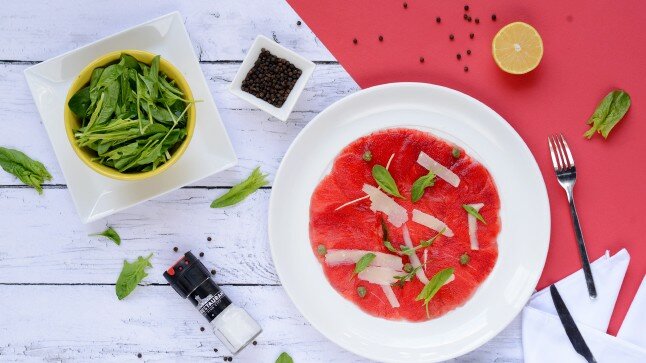 Sắc đỏ ngập tràn, rước ngàn điềm may