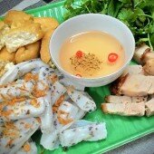 Ăn bánh cuốn Thanh Trì kiểu nhà văn Vũ Bằng