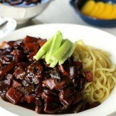 Mì tương đen Hàn Quốc