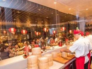 Thưởng thức ẩm thực Quảng Đông tại San Fu Lou