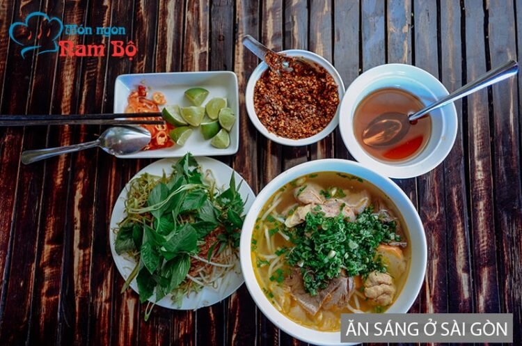 Những món ăn sáng đặc trưng ở Sài Gòn