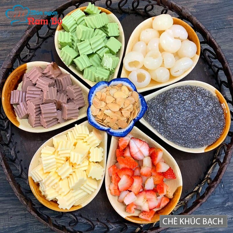 Chè khúc bạch là món ăn vặt rất quen thuộc ở Sài Gòn