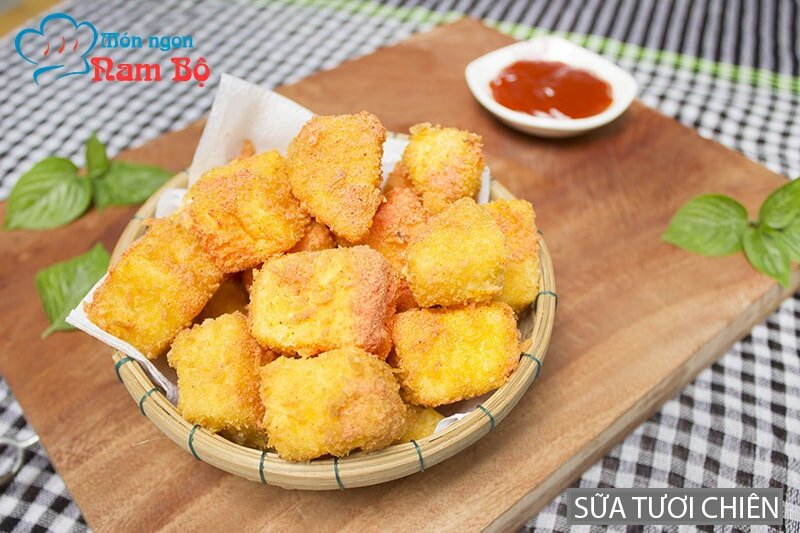 Sữa tươi chiên là món ăn vặt khá độc đáo ở Sài Gòn