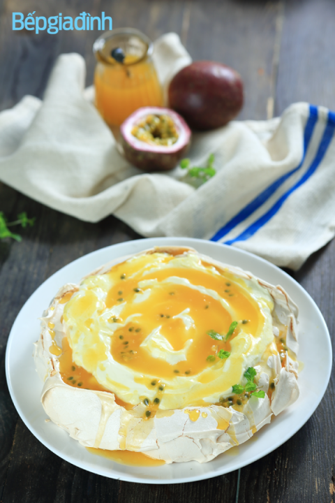 Làm bánh Pavlova chanh dây thơm ngon tan chảy 10