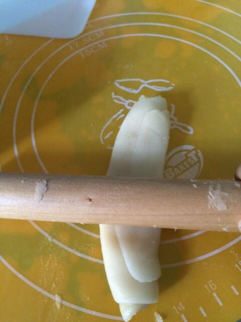 banh pia 8