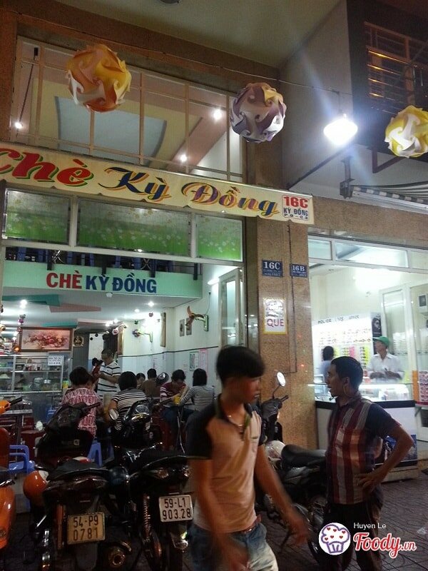 Đi khắp Sài Gòn, nếm thử 10 quán chè nổi tiếng 4